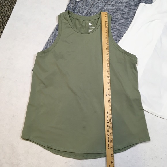 Lot 4 Athletic Tank Tops Workout Gym Run Yoga Neutral Green White Women M Bundle - Picture 6 of 16